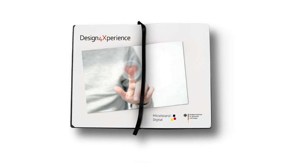 Offenes Notizbuch mit Design4Xperience Logo